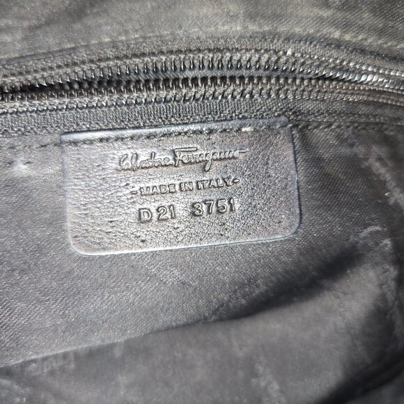 Salvatore Ferragamo vintage black leather bag - AS IS / Repair needed - Picture 7 of 12
